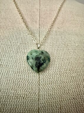 Source Unknown Green Jasper Heart Pendant Necklace with Silver Chain